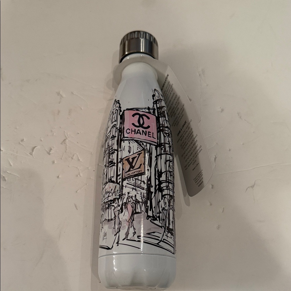 Chanel,LV, GOYARD, Christian DIOR, Cartier, design water bottle by Godinger! NWT